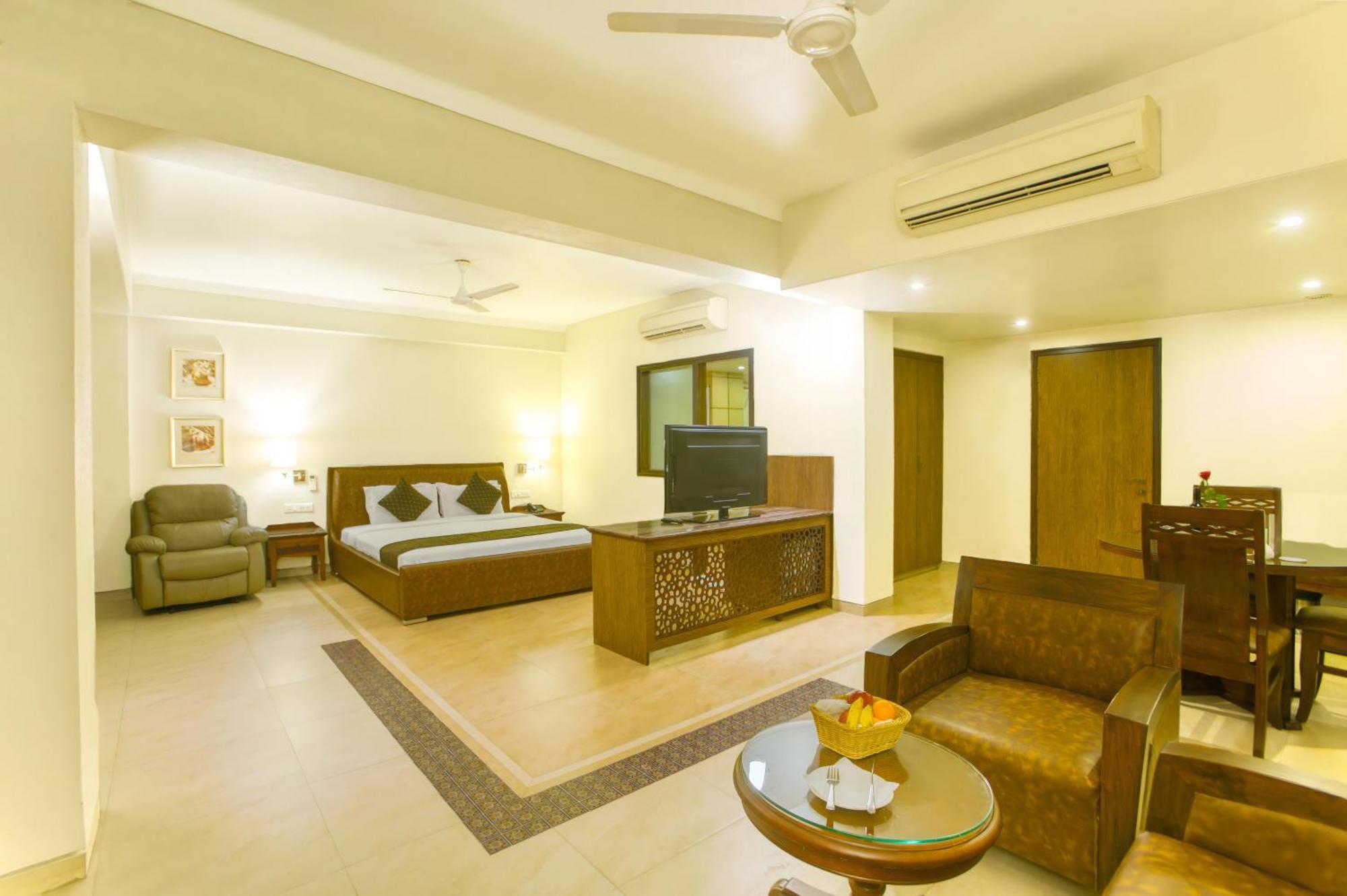 Neelam The Glitz Hotel Calangute Eksteriør billede