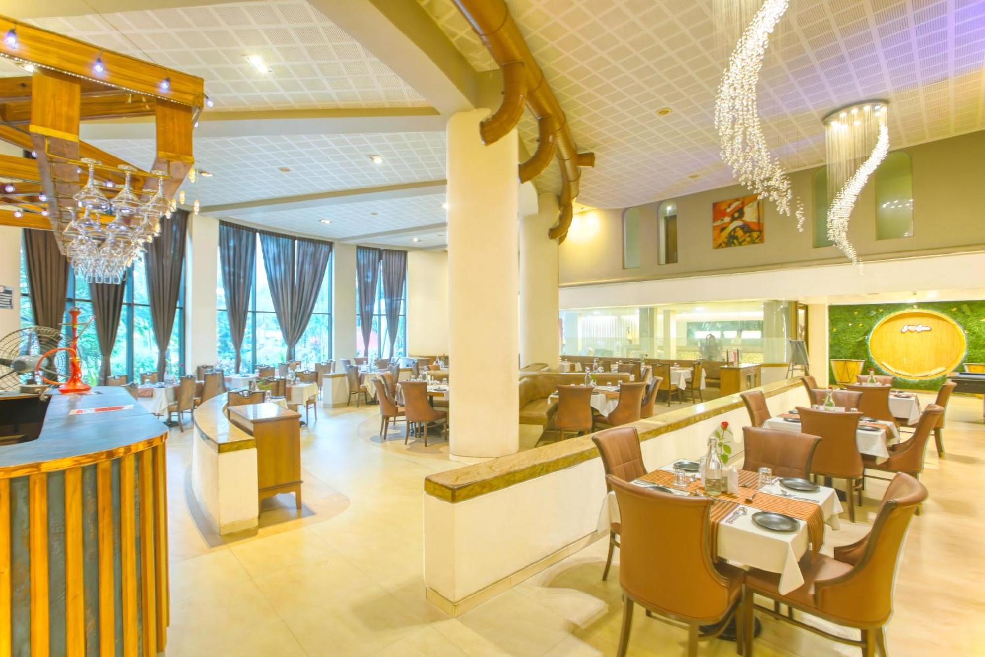 Neelam The Glitz Hotel Calangute Eksteriør billede